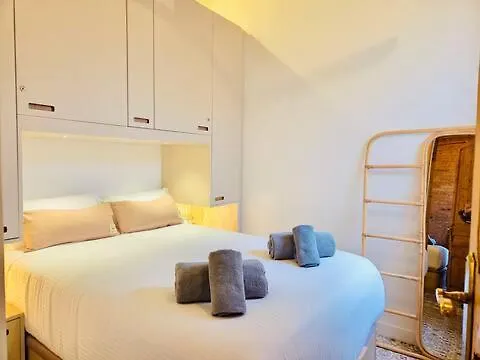 Apartment Your Boutique Mediterranean Stay In Barcelona